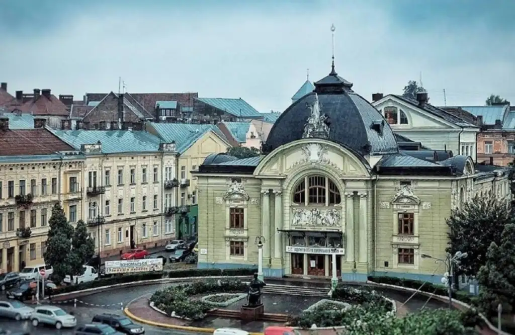 Чернівецький драмтеатр скасував виставу за сценарієм Вуді Аллена через його участь у московському кінотижні