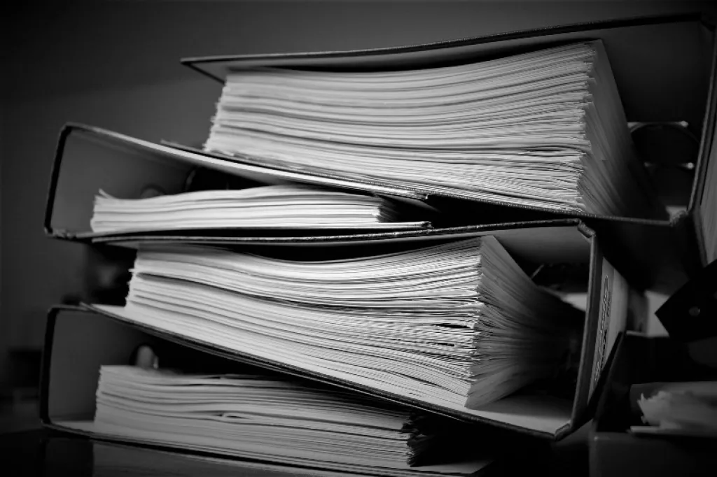 У Чернівцях затримується відновлення будинку після липневої атаки через бюрократію