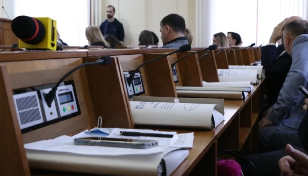 Чернівецька облрада знову готується до сесії: чи збереться кворум цього разу