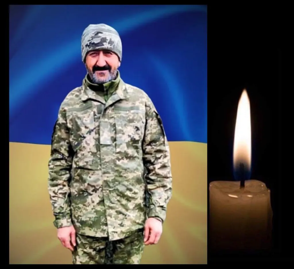 У Старій Жадові відбувається прощання з полеглим воїном Володимиром Кузиком