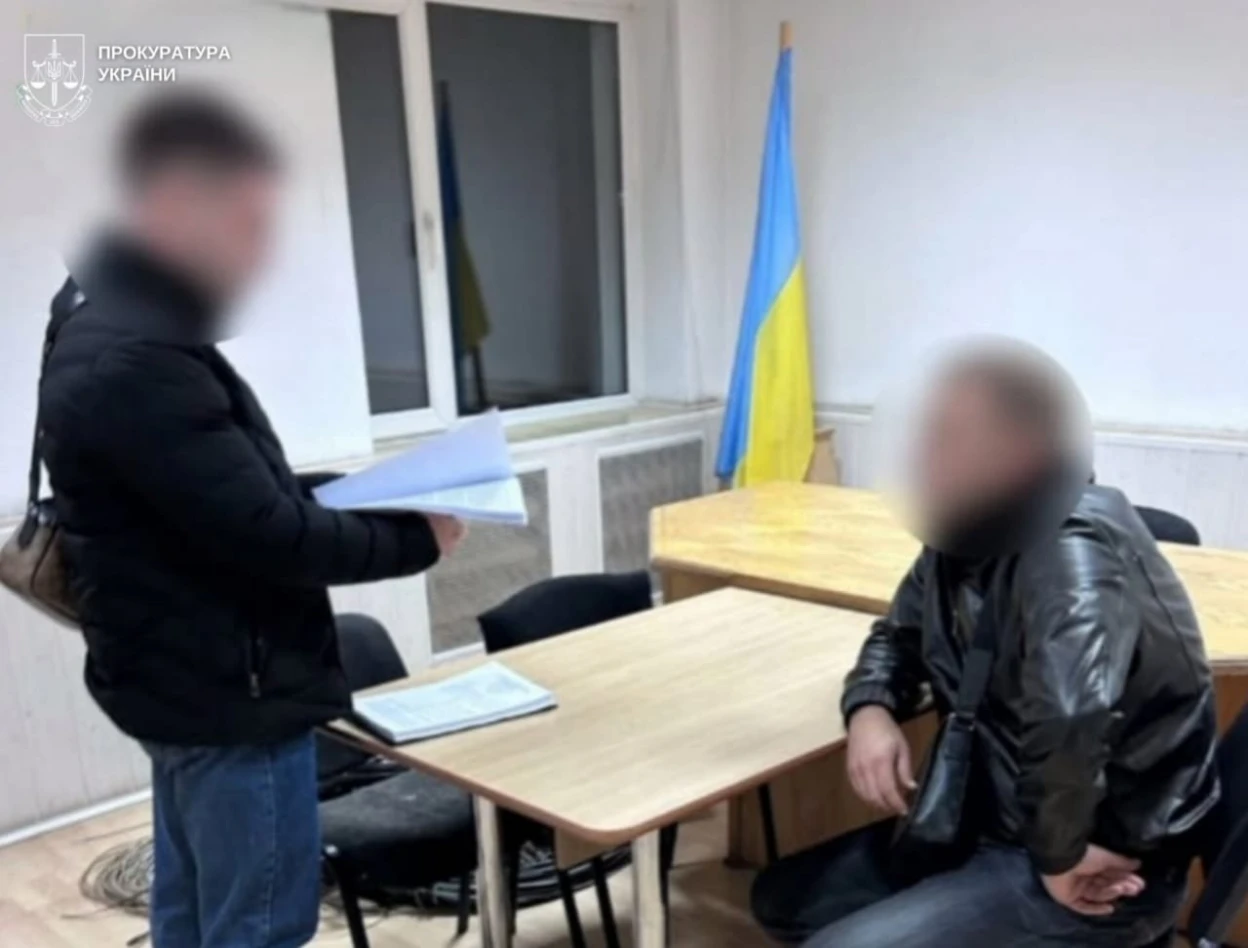 У Чернівцях викрили посадовця, який допомагав привласнювати міські землі на 13 мільйонів гривень