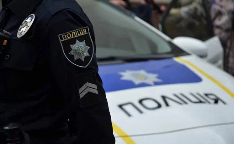 Патрульні зупинили водія, який порушив правила на проспекті Незалежності у Чернівцях