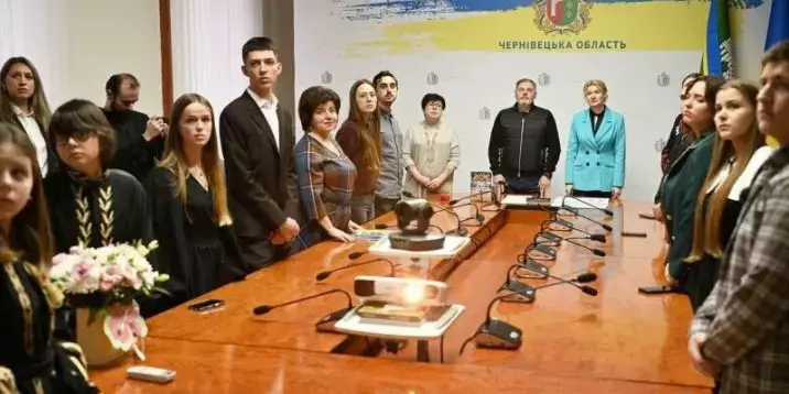 На Буковині відзначили молодь, що щодня працює заради перемоги