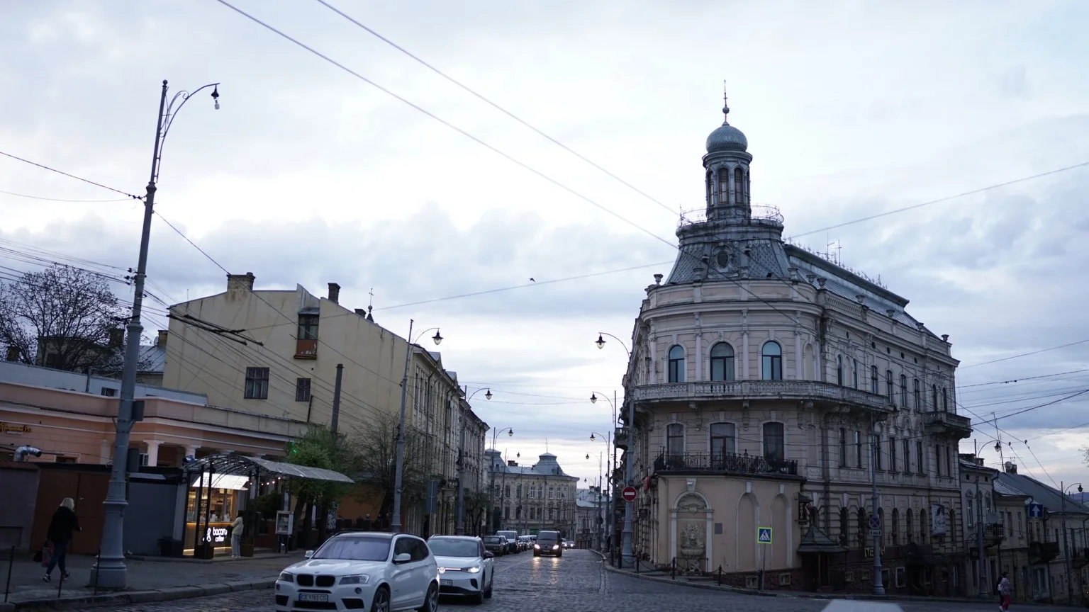 У Чернівцях та області прогнозують тиху осінню суботу без опадів
