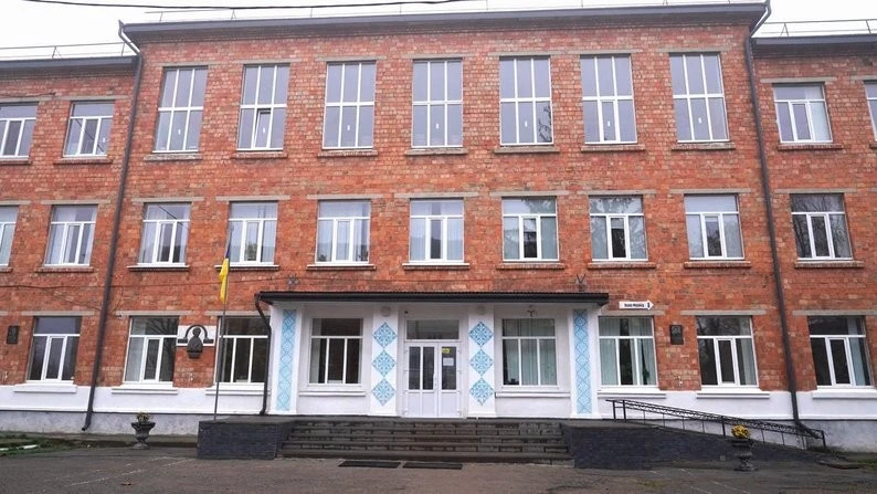 У Хотинській громаді школи перейшли на дистанційне навчання через затримку з опаленням
