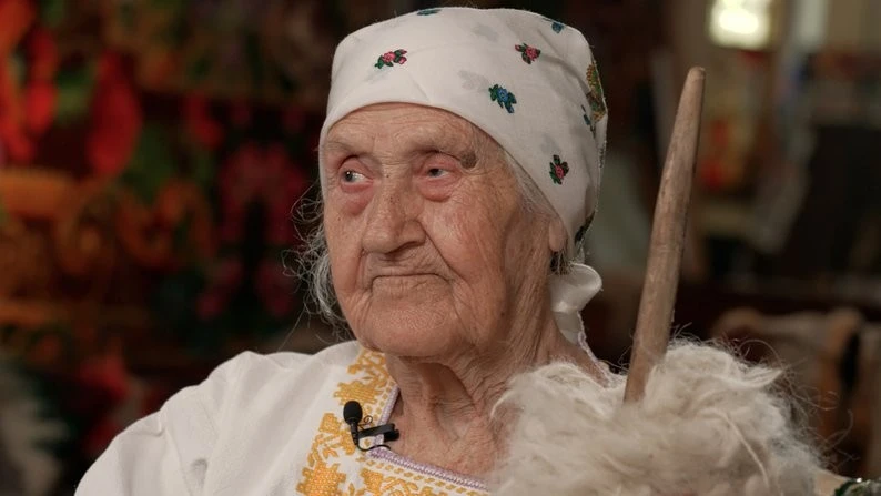 «Килими, що пам’ятають покоління»: історія буковинської родини, яка перетворила родинне ремесло на живий музей