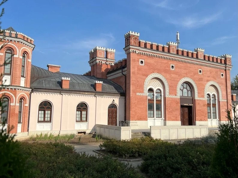 У Чернівцях затримали чоловіка, який влаштував підпал у синагозі Садгури