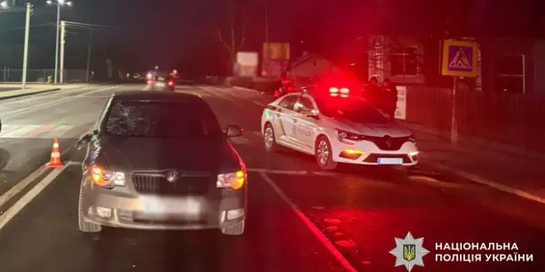 На Буковині юнак опинився в лікарні після наїзду авто: поліція з’ясовує деталі