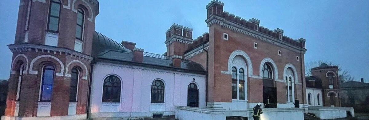 У Чернівцях підозрюваному в підпалі синагоги висунули звинувачення
