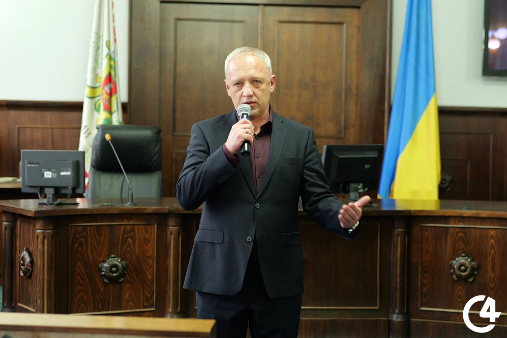 У Чернівцях відзначили працівників місцевого самоврядування з нагоди професійного свята
