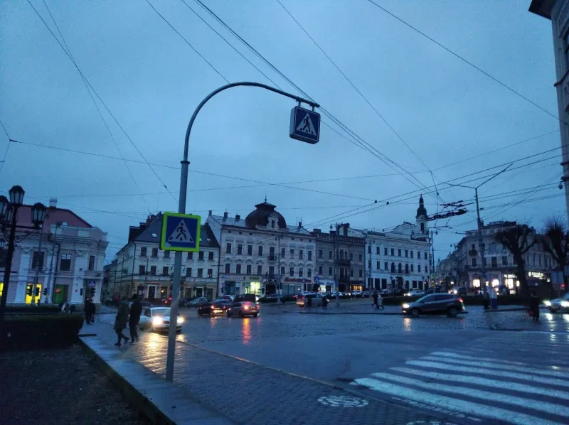 Через відключення світла у Чернівцях побільшало ДТП за участю пішоходів