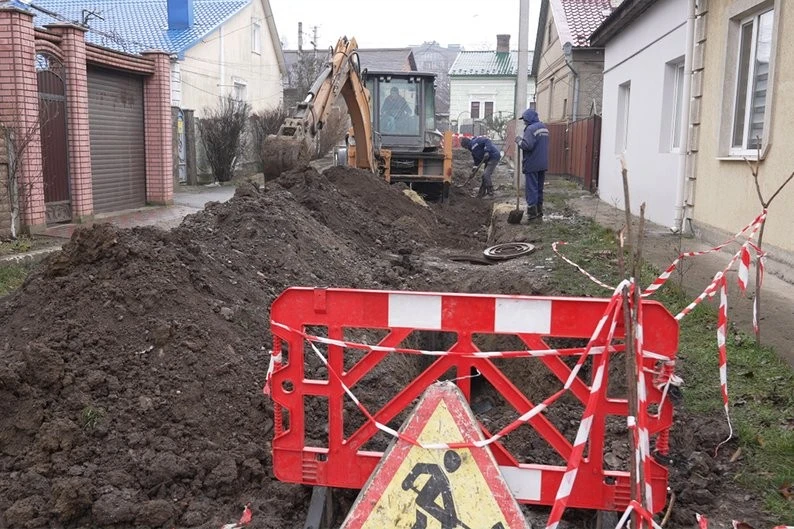 Чернівецький водоканал у кризі: бракує понад 150 працівників