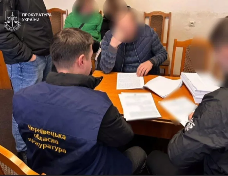 На Буковині посадовець переплатив мільйони на мосту через Прут