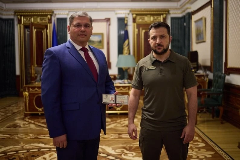 Зміна керівництва у Чернівецькій ОВА: Зеленський анонсував відставку Запаранюка