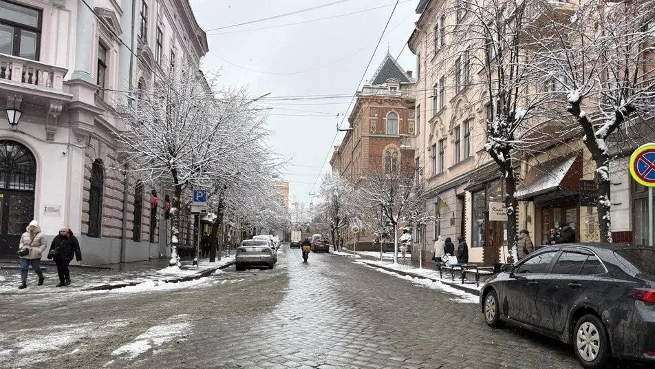 Хмарно з проясненнями: якою буде погода у Чернівцях 13 січня