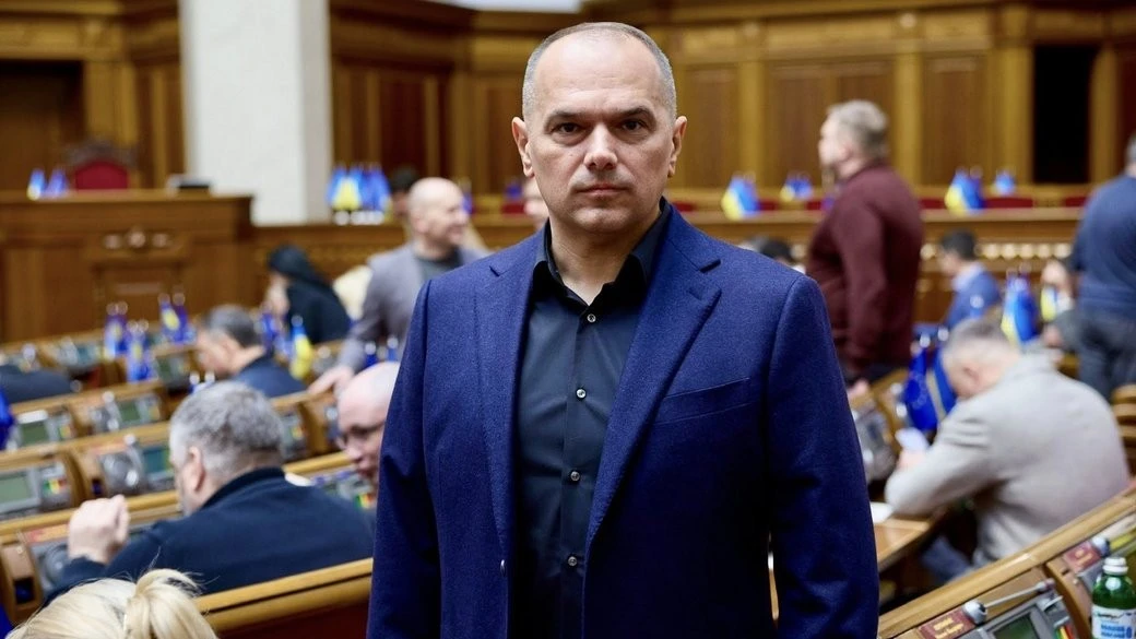«Та ви що, жартуєте?»: буковинський нардеп Божик відреагував на заборону спілкування з Тимошенко