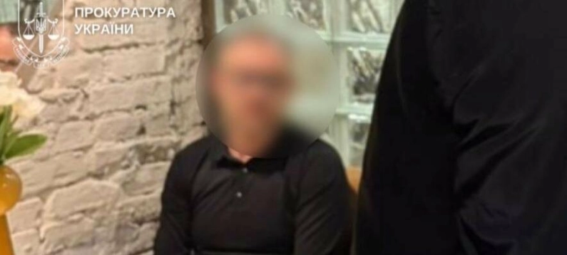 Кава з присмаком криміналу: на Буковині затримали топпосадовця Держпродспоживслужби за вимагання хабаря