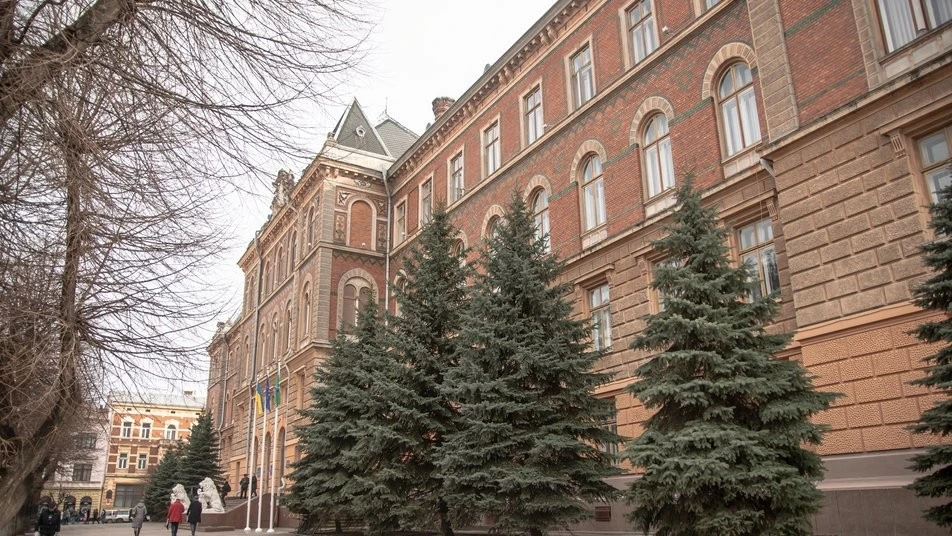 Кадрова перезавантаження у Чернівецькій ОВА: Кабмін погодив нових заступників для Руслана Осипенка