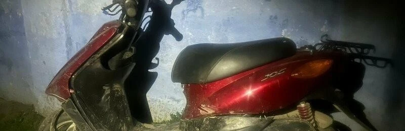 На Буковині 17-річний водій мопеда отримав травми після падіння у нетверезому стані