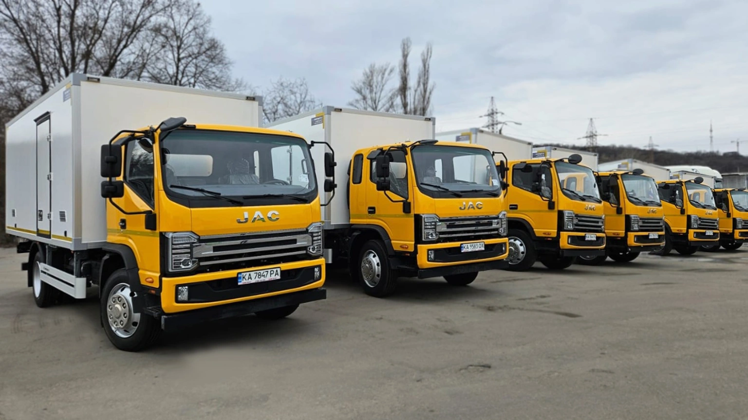 Вантажівки JAC: типи та модифікації, які використовуються в українському бізнесі