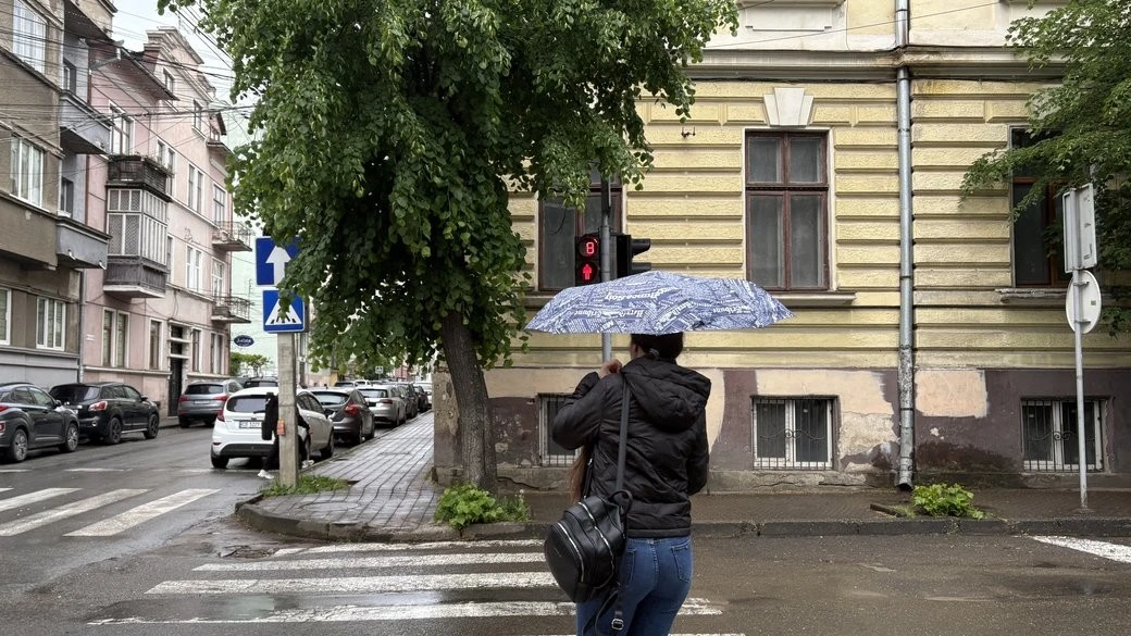 Чернівецьку область накриє нестійка погода з грозами та градом 27 травня