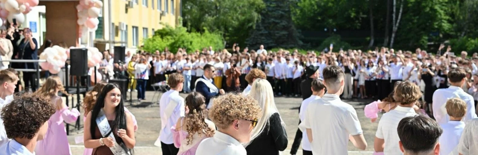 Фінал навчального року: 18 тисяч випускників на Буковині