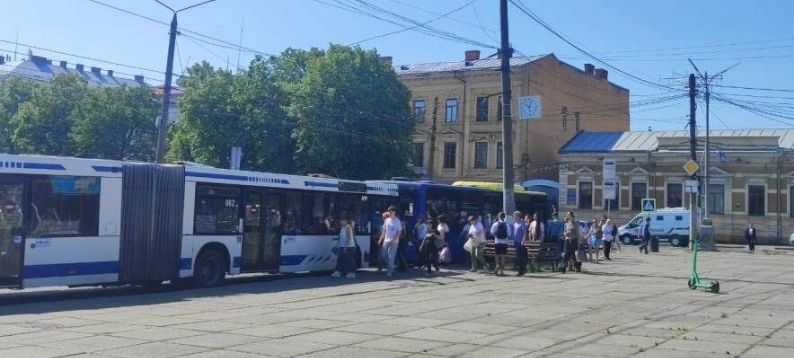 Як розрахуватися за проїзд у чернівецькому транспорті